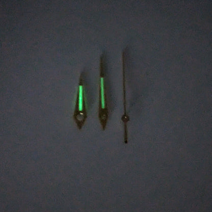 Quartz hands - Dauphine Gold (Lumed)